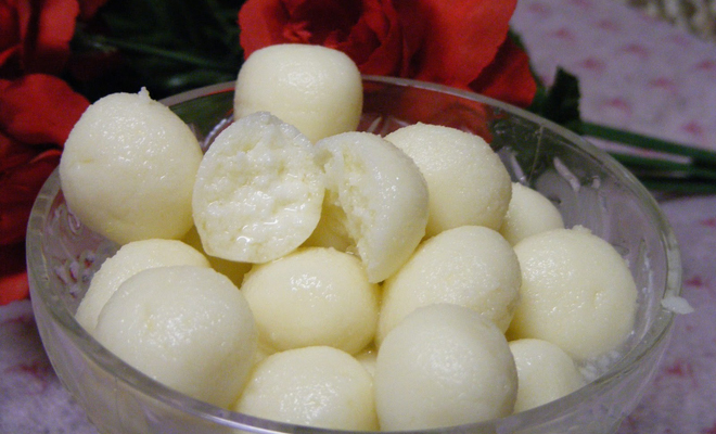 delicious sweet, Indian sweet, rasgulla