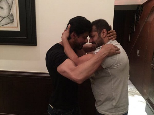 Shah Rukh Khan Gets a Sultan-Style Birthday Hug From Salman