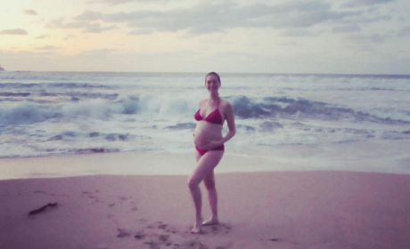 Actress Shares Her Baby Bump In Her Bikini & It’s Applaudable!