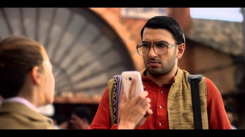 Checkout Video: How Alia Bhatt Fools Ranveer?